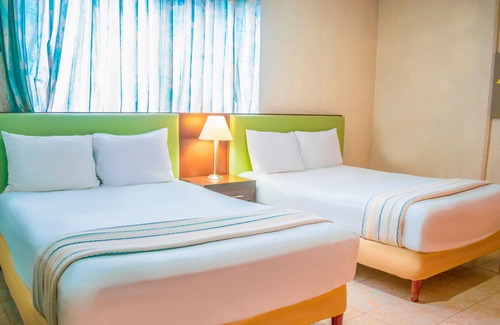 Zona Paseo Montejo Hotel | Suites del Sol