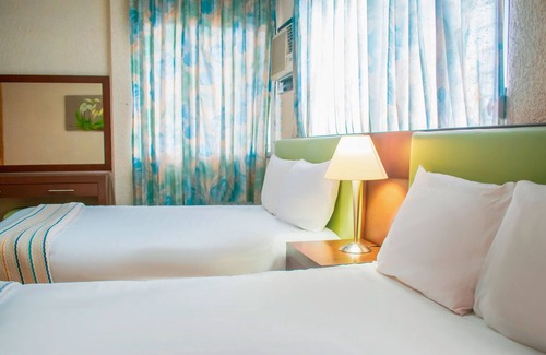 Zona Paseo Montejo Hotel | Suites del Sol