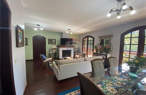 Nova Friburgo House | Suites em casa de campo