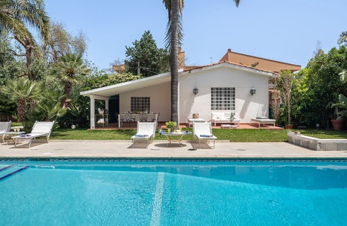 Partanna Villa | Suites in a luxurious property in Mondello relaxing and discover Sicily
