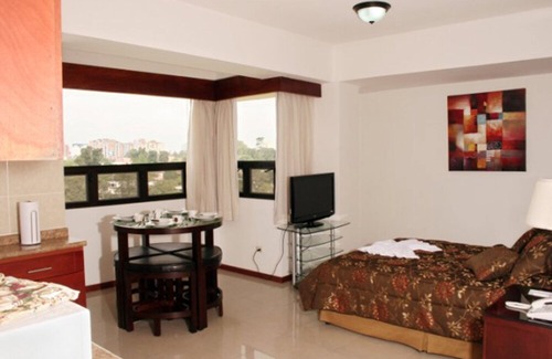 Zona 15 Apartment | Suites Jardin Imperial