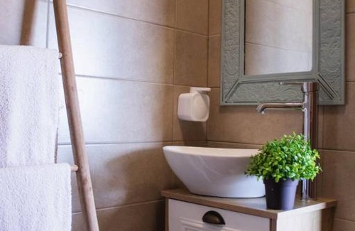 Artists Colony Apartment | Suites of the Old City