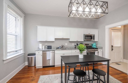 Covington Condo | Suites on Main 1 Summ