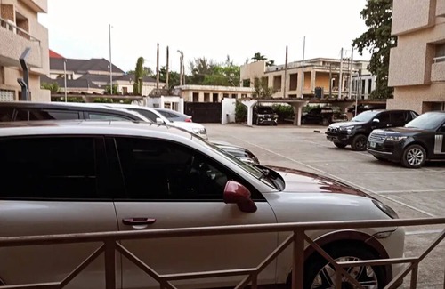 Ikoyi Apartment | Sujimoto Apartment MacDonalds