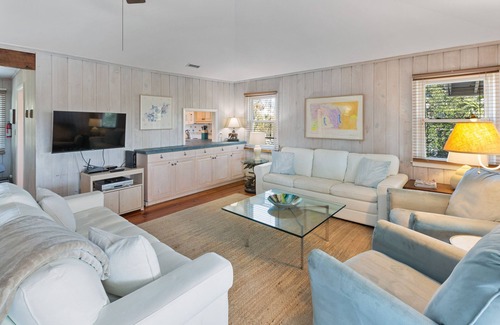 Sullivan's Island House | Sullivan's Island 5 Bdrms/4 Baths