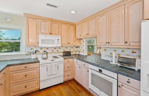 Sullivan's Island House | Sullivan's Island 5 Bdrms/4 Baths