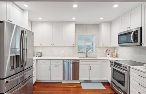 Sullivan's Island House | Sullivans Island Luxury 30 Day rental, Pool, Hot Tub, & Rooftop deck - 1502 Poe Ave