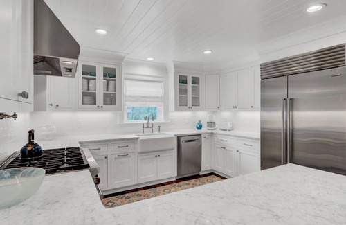Sullivan's Island Villa | Sullivans Local! | 1307 Cove Avenue by AvantStay | Pool + Outdoor Living