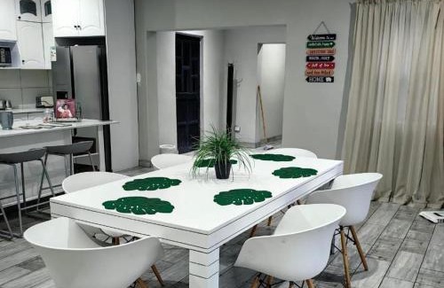 Phalaborwa House | SuLo Guesthome