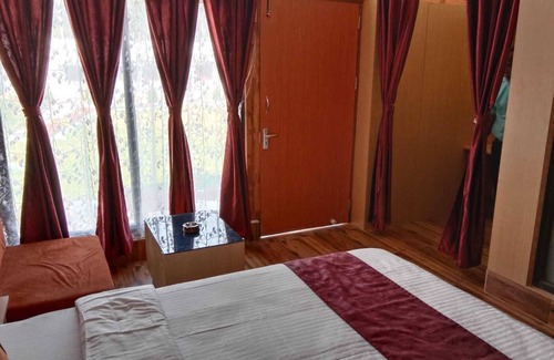 Alipurduar Hotel | SUMARU JUNGLE RESORT