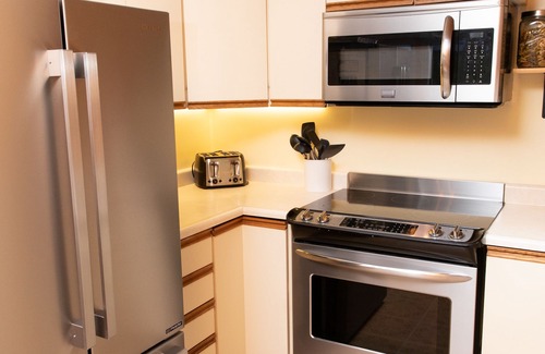 Hastings Highlands Cottage | SUMMER 2026-ASK ABOUT OUR 5 NIGHT WEEKDAY SPECIAL!