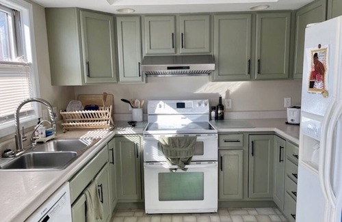 Gregory House | Summer '26 Monthly Rental Lakefront Home Ann Arbor/Chelsea/Dexter & Rec Trails