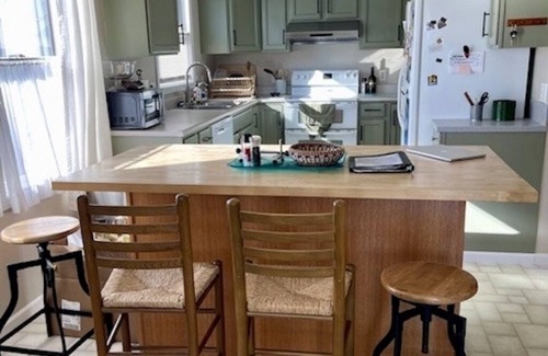 Gregory House | Summer '26 Monthly Rental Lakefront Home Ann Arbor/Chelsea/Dexter & Rec Trails