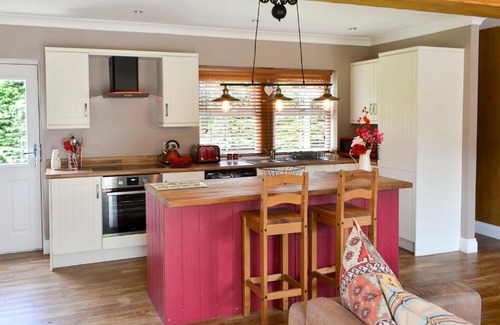Warkworth House | Summer Cottage