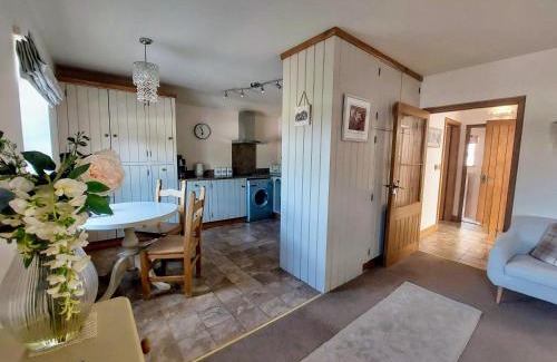 Leek House | Summer Cottage in Onecote