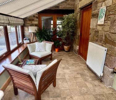 Leek House | Summer Cottage in Onecote