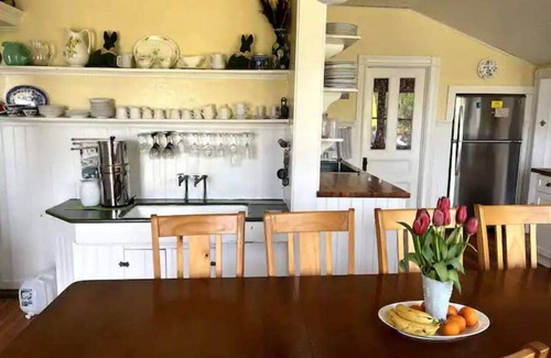 Block Island House | Summer Hill - 10 bedroom Block Island farm house