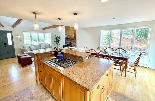Harwich Center House | Summer Home with Private heated pool, near town & beaches