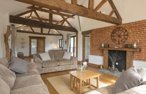 Irstead House | Summer House Stables