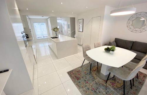 Yeovil House | Summer House Terrace