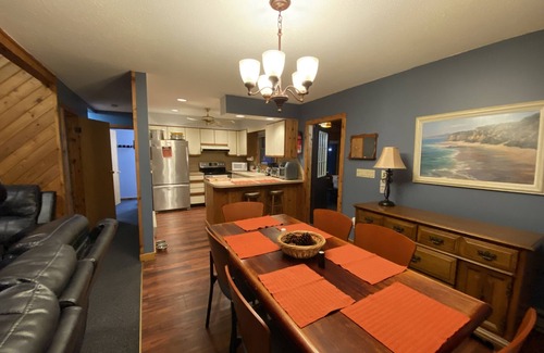 Lake Ariel Ski Chalet | Summer is here! Relax at Willow’s Place! Kayaks, Canoes, Pedal Boat included!