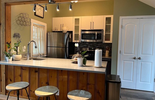 Highland Lakes House | Summer Lakeside adventure!-Kayak, Paddleboard, S'mores, BBQ!