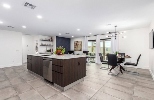 Scottsdale House | Summer Oasis Near Old Town | Dog Friendly w/Dreamy Backyard!