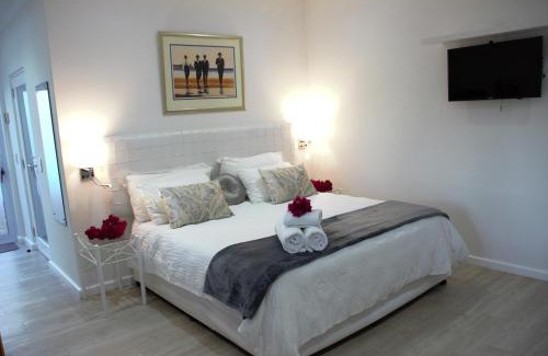 Constantia House | Summer Place, Constantia, Cape Town