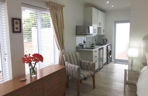 Constantia House | Summer Place, Constantia, Cape Town