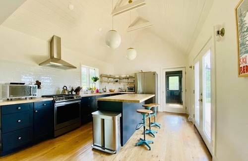Copake Falls House | Summer rental 4Br - Big views + Pond, 10 acres bwtn Hudson and Great Barrington