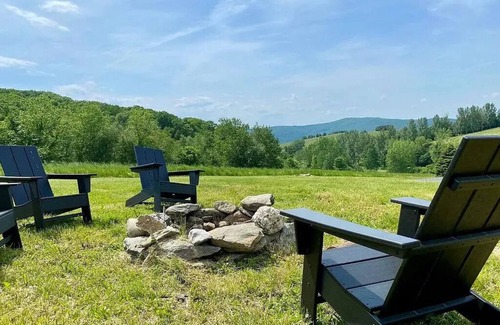 Copake Falls House | Summer rental 4Br - Big views + Pond, 10 acres bwtn Hudson and Great Barrington