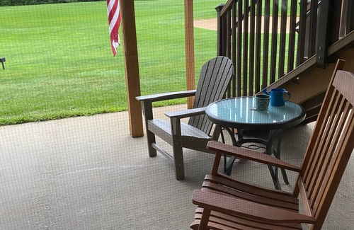 Arkdale Condo | Summer Rental at Northern Bay Golf Resort at Castle Rock Lake - sleeps 9