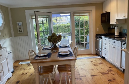 Mashpee House | SUMMER RETREAT AWAITS YOU