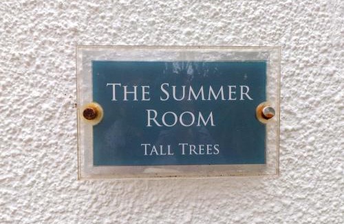 Llanbedrog House | Summer Room