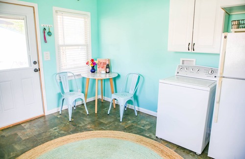 Chincoteague Cottage | Summer's Sea Shanty on Chincoteague Island
