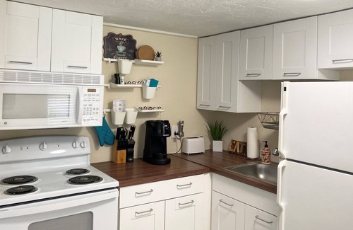 Bayshore Gardens House | SUMMER SALE! Weekends are best spent at the Beach!