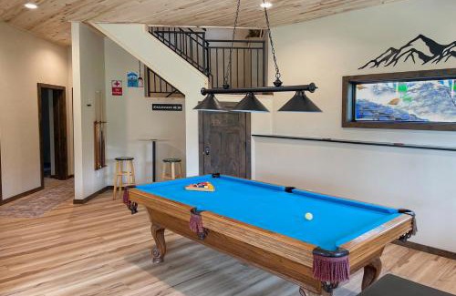 Lead House | Summer Skjol & Ski Haus
