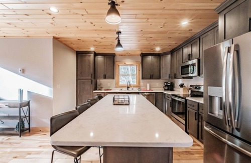 Sunday River Area Ski Chalet | Summer special! Golf, hiking, kayak and paddle board, fish and swim!