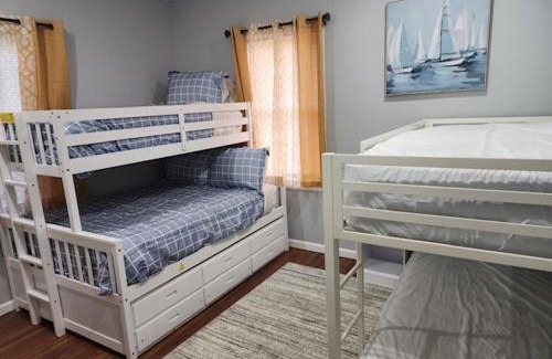 Atlantic City House | Summer Sunset Hideout 1-2 Bedrooms and 1 Bath