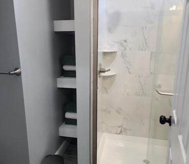 Atlantic City House | Summer Sunset Hideout 2-4 Bedrooms and 2 Bath
