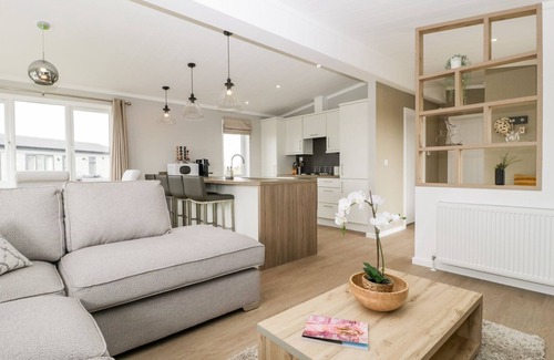 Burnham-on-Sea Cottage | SUMMERDOWN, pet friendly, country holiday cottage in Brean