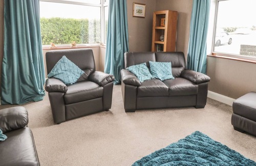 Hawsker House | SUMMERFIELD HOUSE, family friendly, with a garden in Whitby