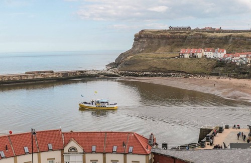 Hawsker House | SUMMERFIELD HOUSE, family friendly, with a garden in Whitby