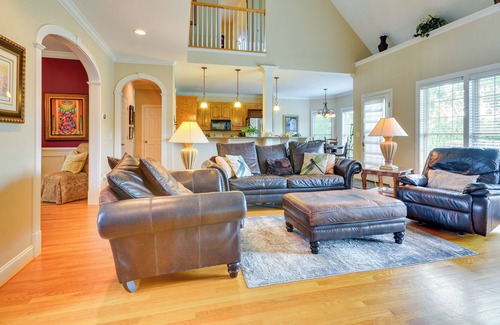 Summerfield House | Summerfield Vacation Rental w/ Private Hot Tub!