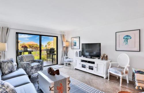 Crescent Beach House | Summerhouse 147