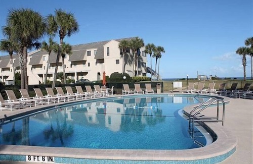 Crescent Beach Condo | Summerhouse 251