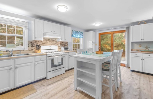Summersea House | Summersea – Charming 4 BDR in Golf Community!