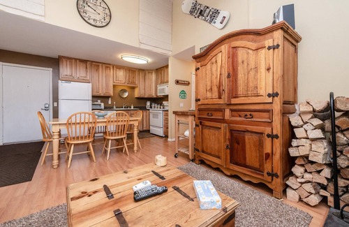 Mammoth Lakes Condo | Summit #257 Bldg. B