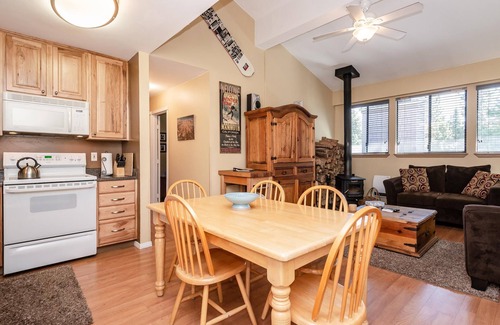 Mammoth Lakes Condo | Summit #257 Bldg. B