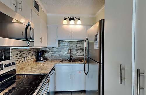Panama City Beach Resort | Summit Beach Resort by Southern Vacation Rentals